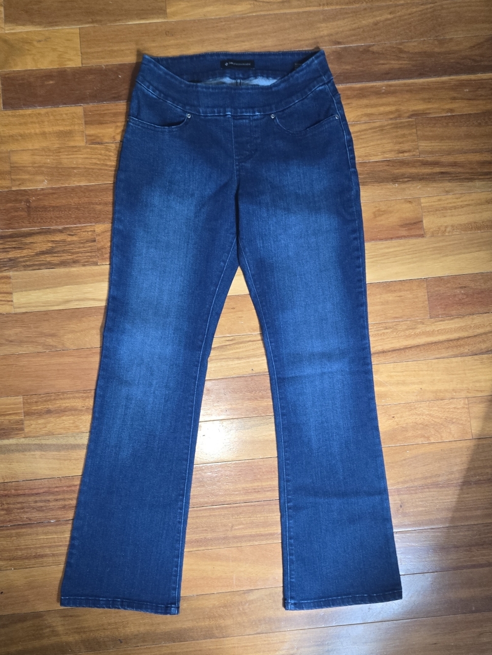 Lee Platinum Pull-on Stretch Bootcut Jeans Short 6